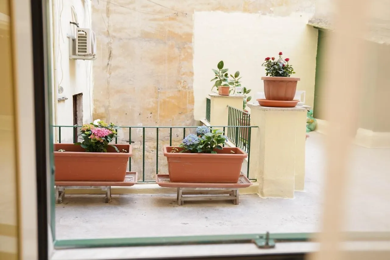 Charm&Bella Guest House Rome