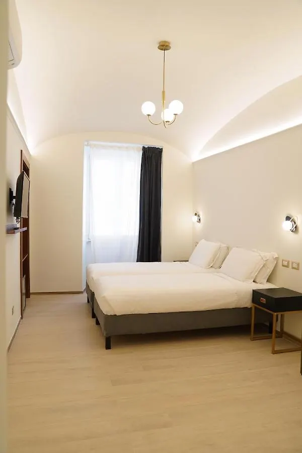 Charm&Bella Guest House Rome Italy