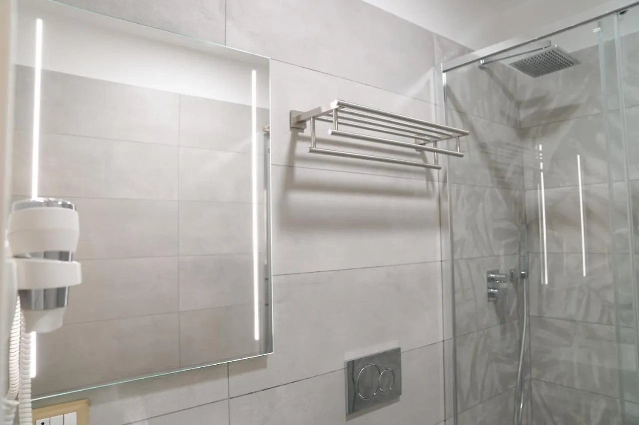 Charm&Bella Guest House Rome Italy